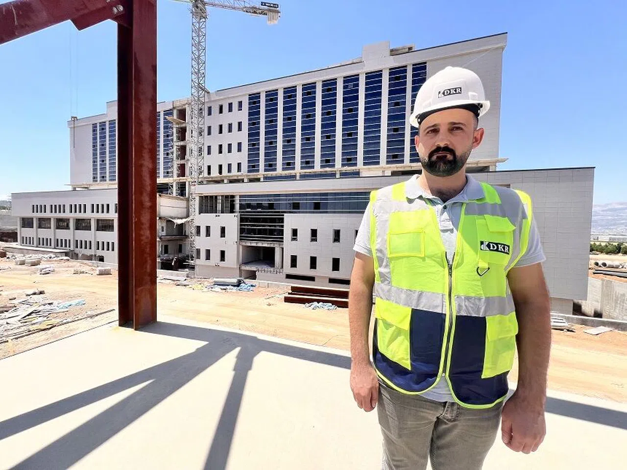 Depremin Merkez Üssünde Hastane İnşaatları Sürüyor