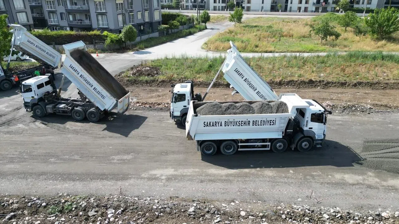 Sakarya Büyükşehir’in yeni yol hamlesi o bölgenin trafik yükünü hafifletecek