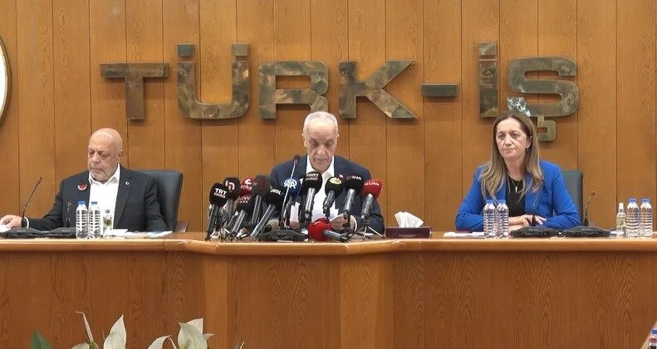 TÜRK-İŞ, HAK-İŞ ve DİSK'ten ortak basın toplantısı