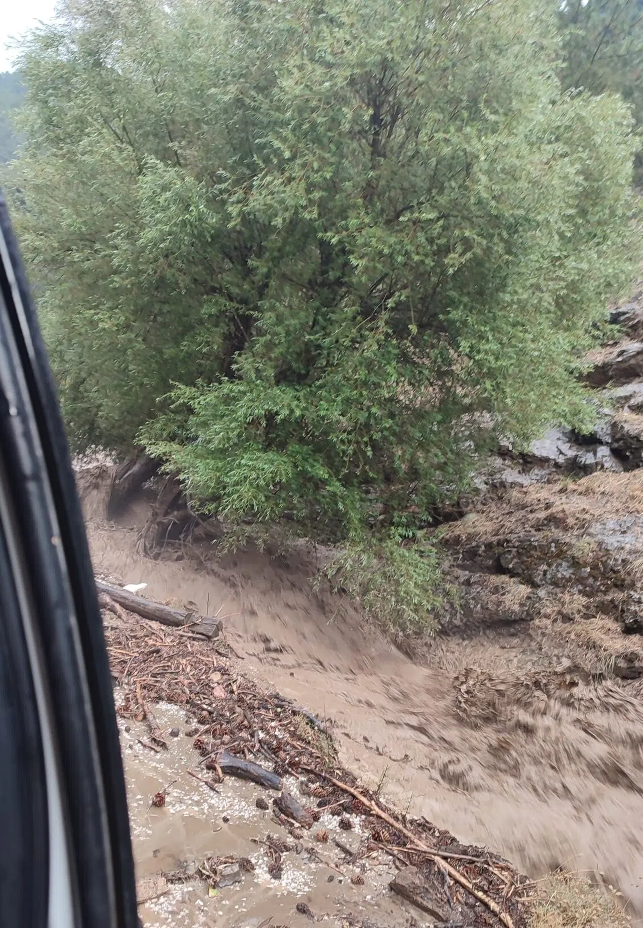 Kahramanmaraş'ta Toprak kayması sonucu kapanan yol yeniden açıldı