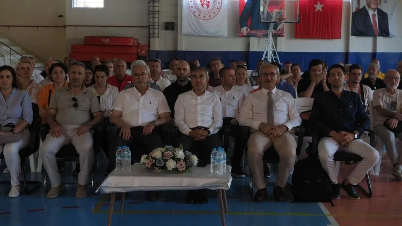 Erdek’te 'Deniz Çayırları' paneli düzenlendi