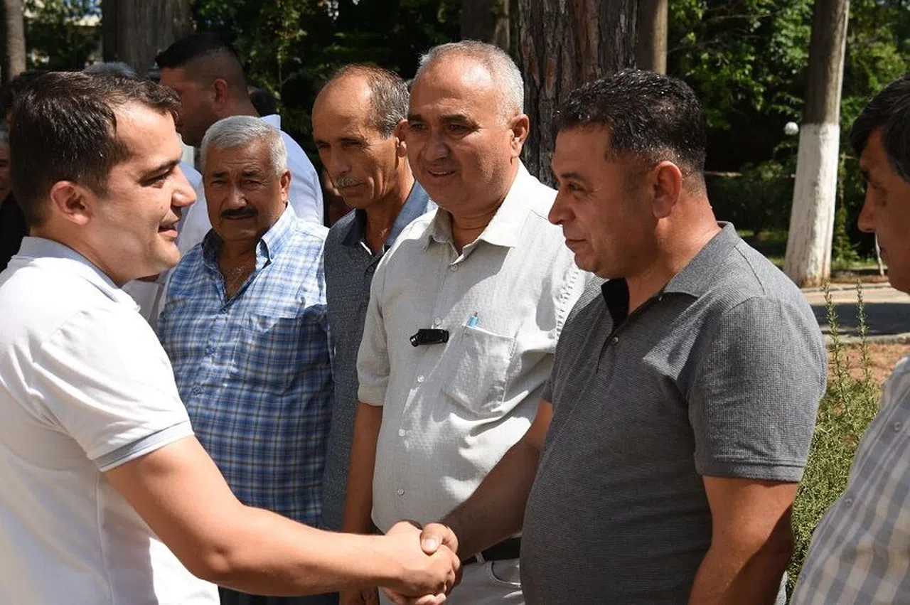 Karaisalı Kaymakamı Muhammed Huzeyfe Onur alkışlarla uğurlandı