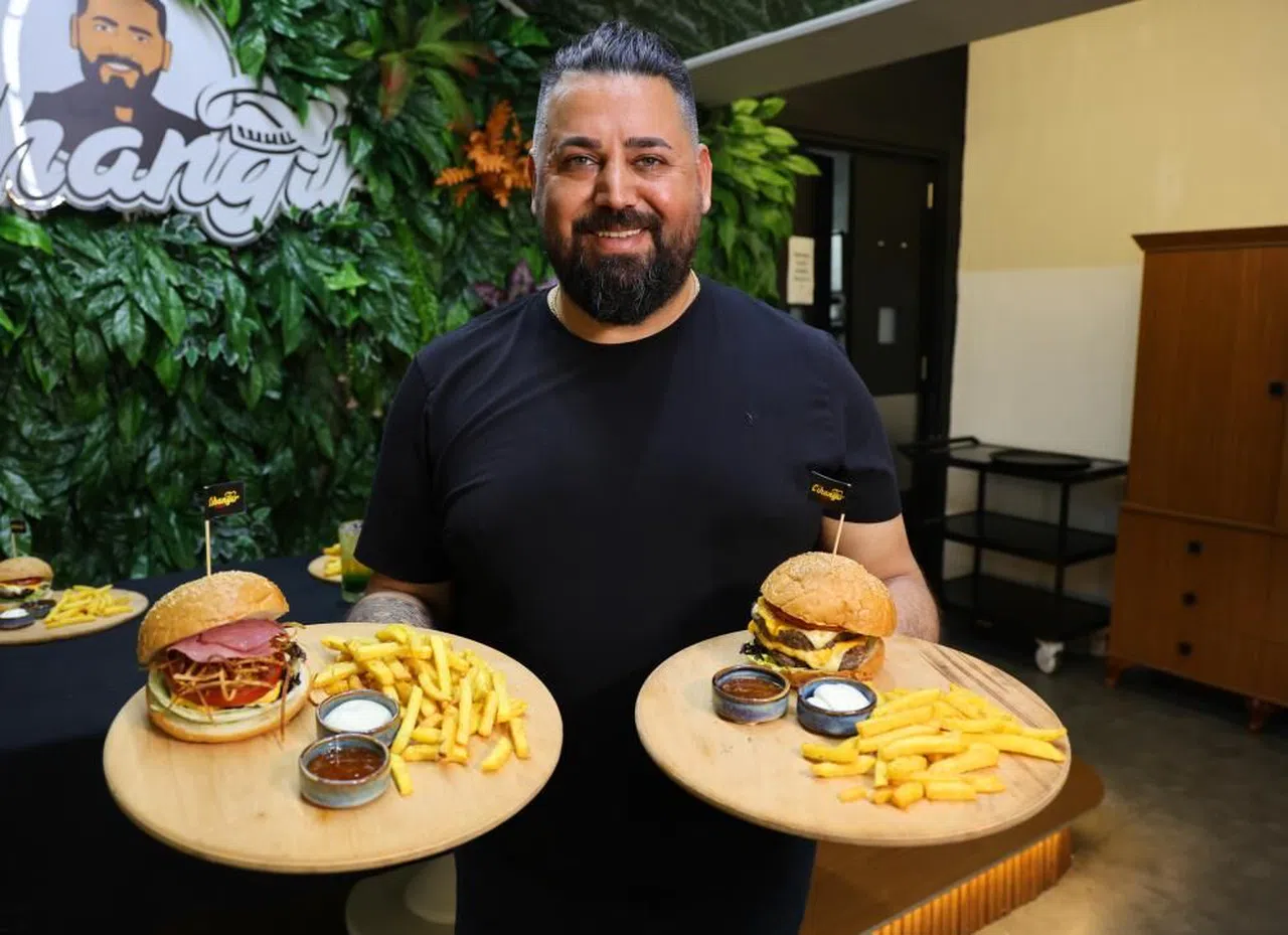 Bu da Adana usulü hamburger