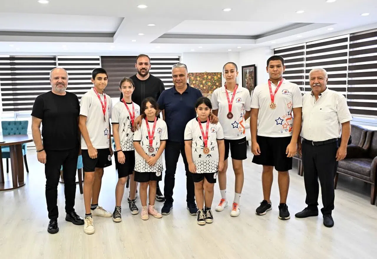 Antalya 'da Muratpaşa’nın ‘Kızıl Fırtınası’ yeni şampiyonlar yetiştiriyor
