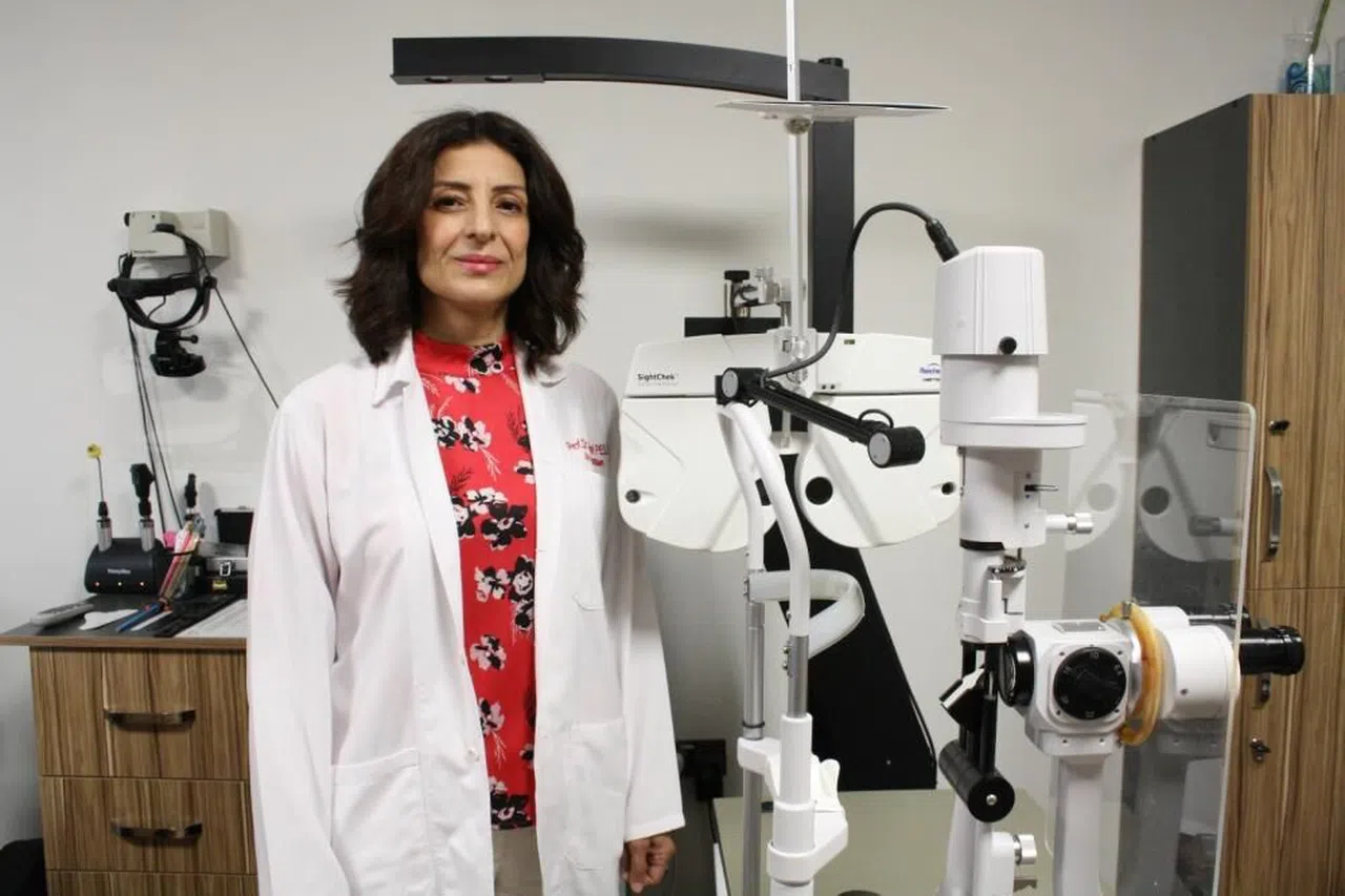 Adana 'da Prof. Dr. Pelit: “Göz tembelliği tedavi edilmezse kalıcı olabilir”