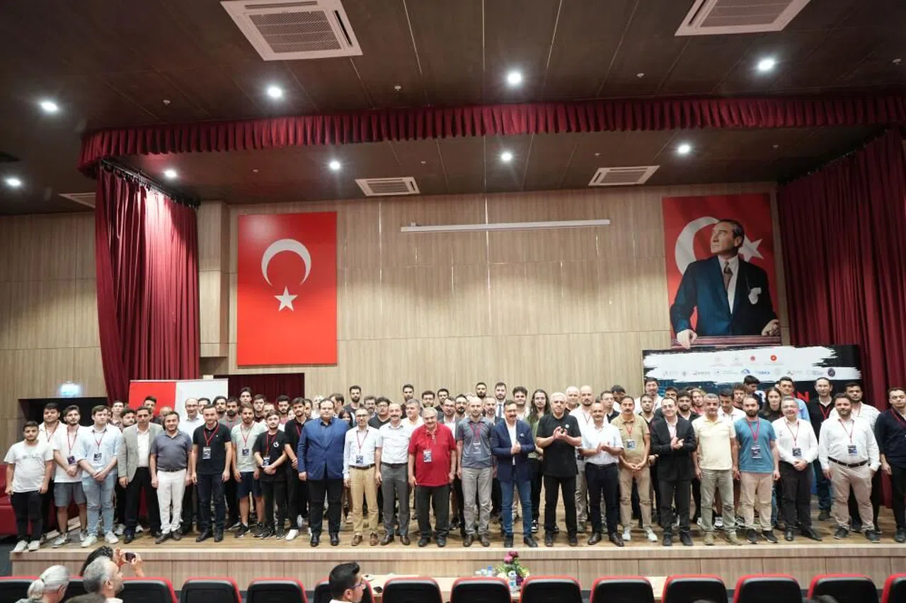 Bakan Kacır: "Milli teknoloji şart"