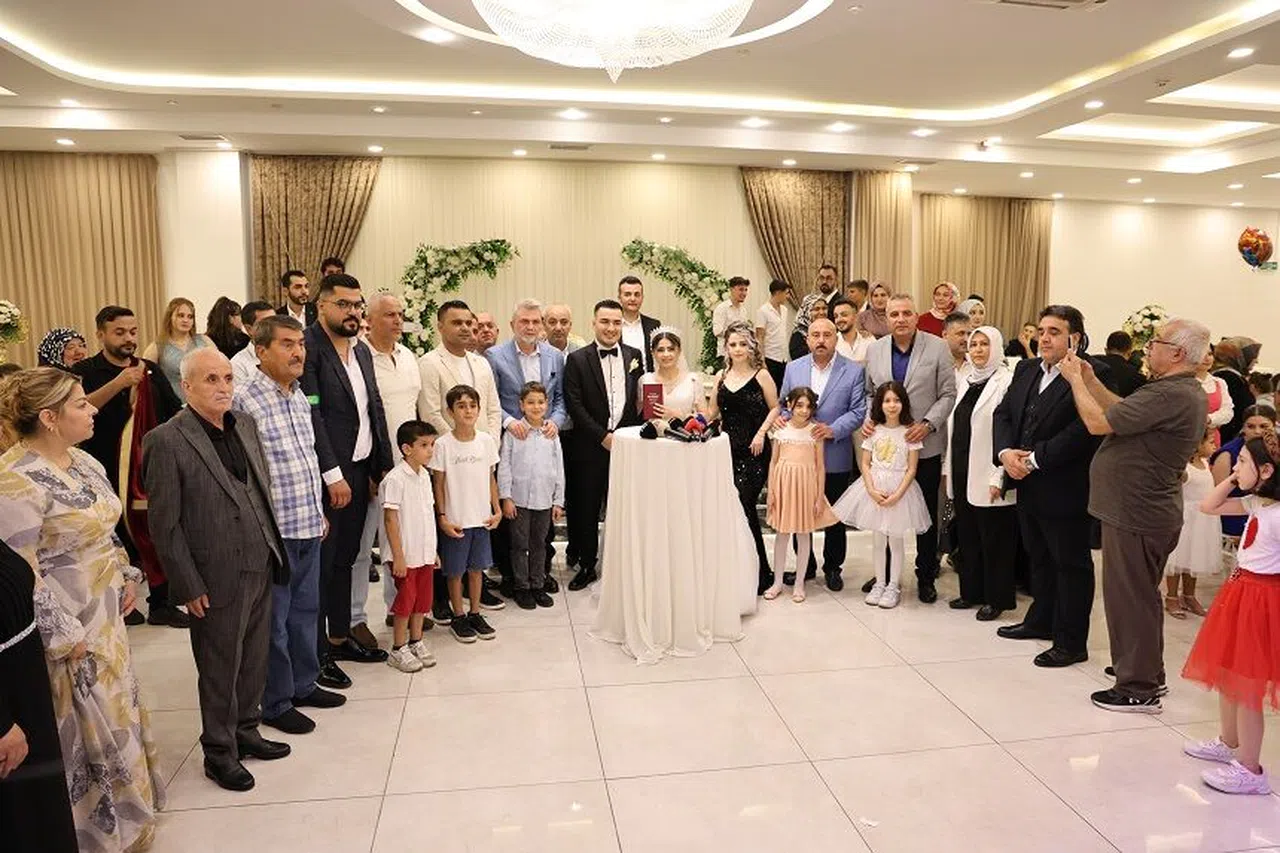 Depremin yıkamadığı aşıkların mutlu günü