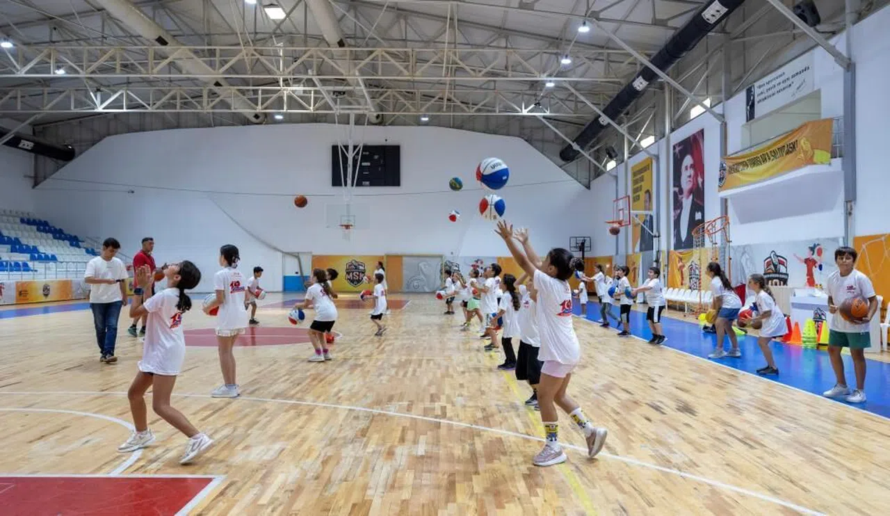 Mersin 'de Basketbol kursuna yaz döneminde büyük ilgi