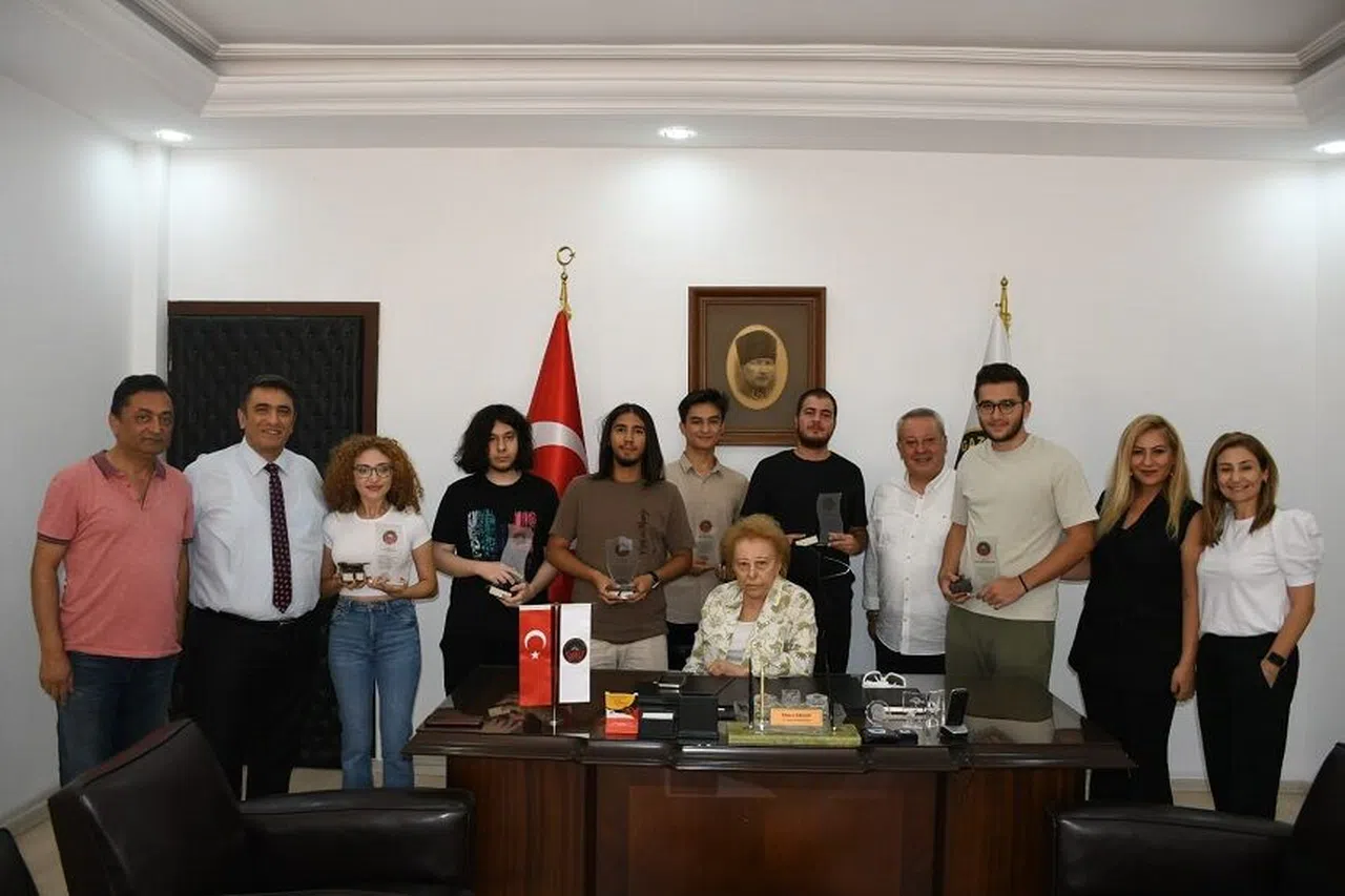 Ersoy'dan gençlere tarihi çağrı