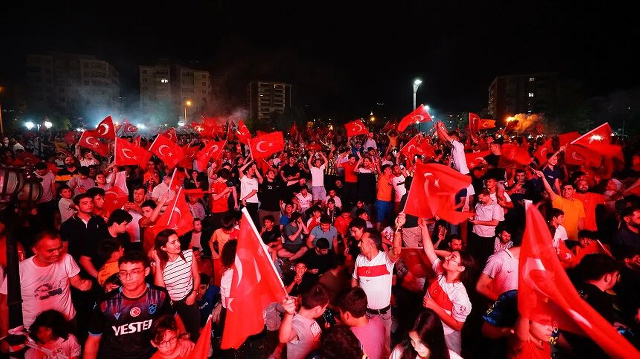 Yaşattığın Gurur İçin Teşekkürler Milli Takım