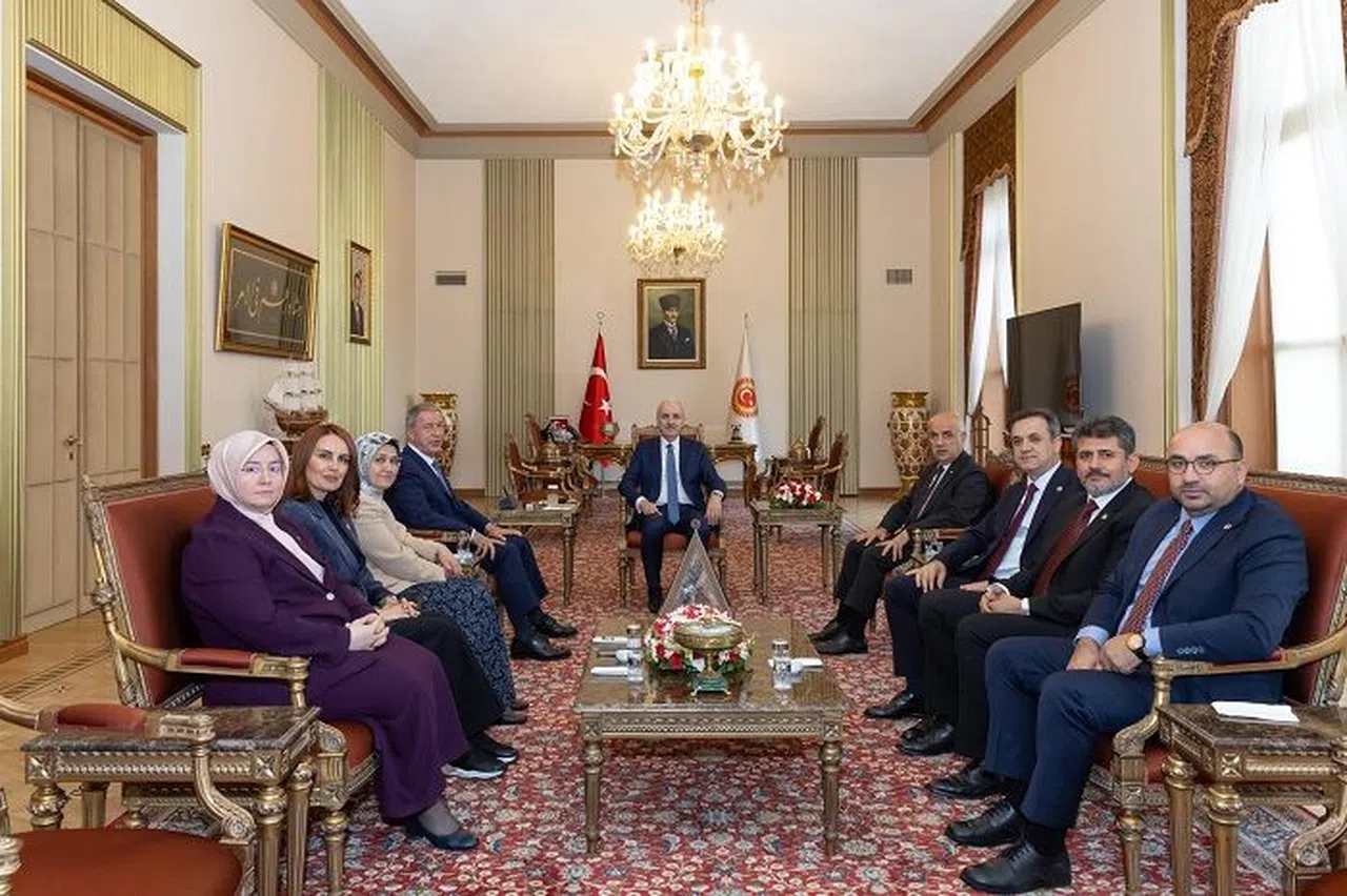AK Parti Kahramanmaraş Milletvekilleri Kurtulmuş’u ziyaret etti