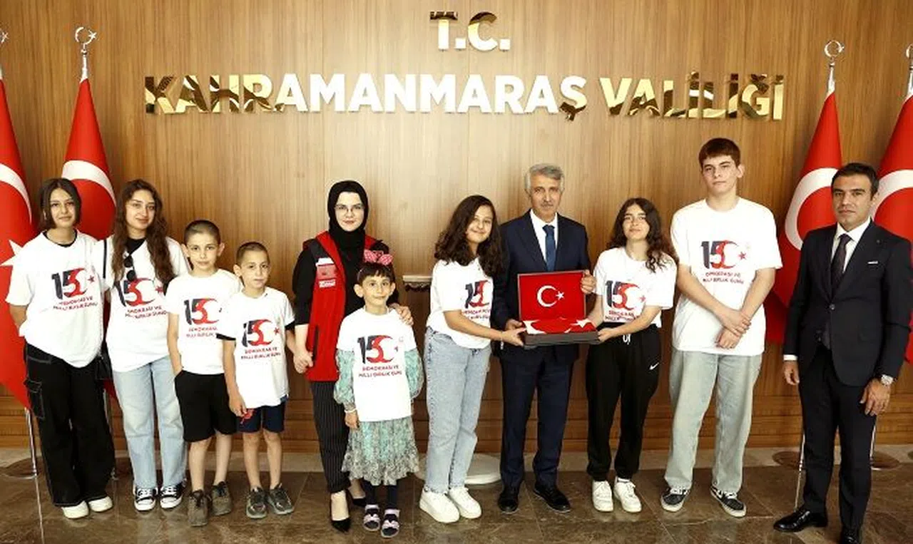 Öksüz ve yetim çocuklar Vali Ünlüer’i ziyaret etti