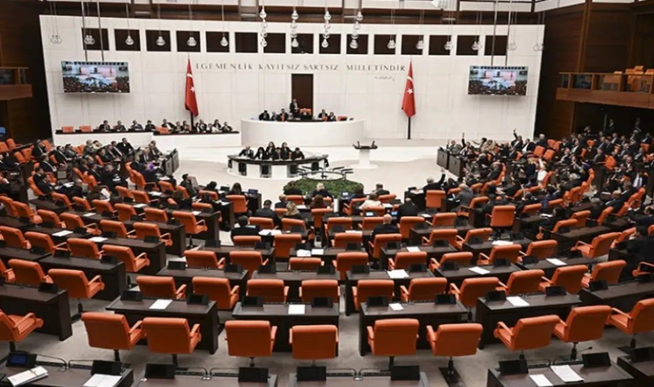 TBMM Plan ve Bütçe Komisyonu devlet memurları ile ilgili teklifi görüşmek üzere toplandı