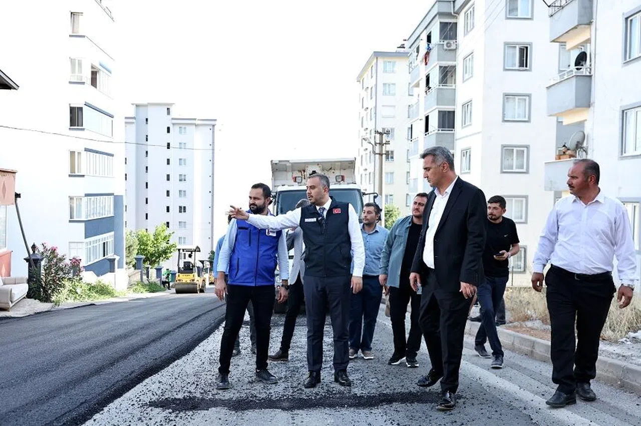 Onikişubat Belediyesi'nden Yol Yatırımı