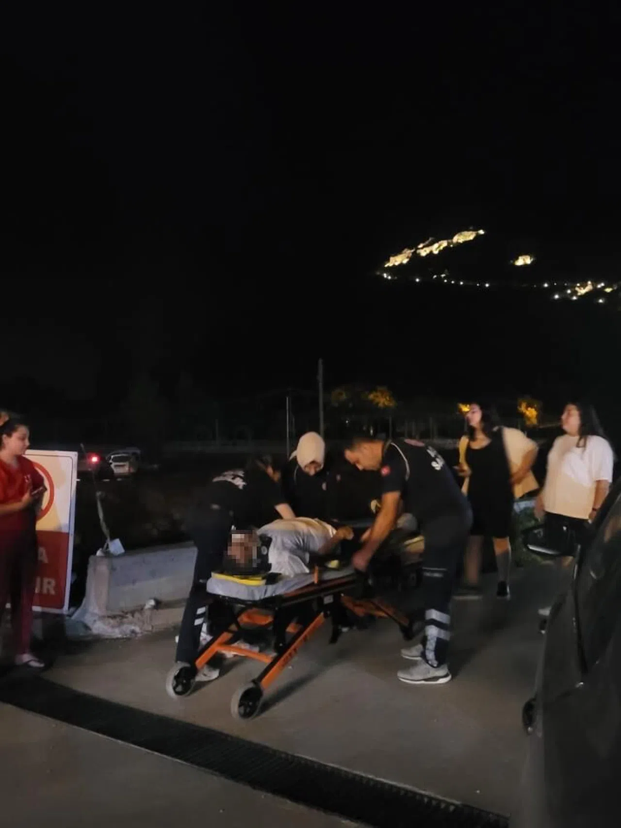 Antalya 'da  Elektrikli Motosiklet Sürücüsü Hastanelik Oldu