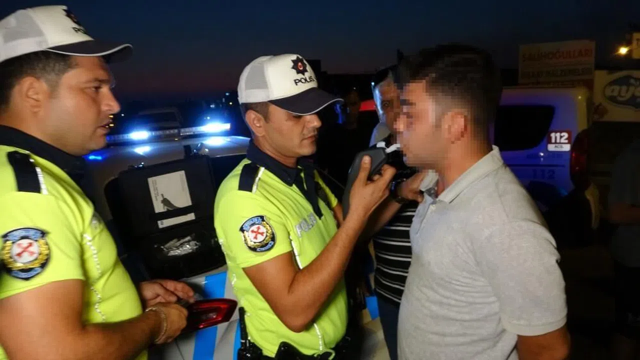 Antalya 'da Su içti, kusmaya çalıştı, üfler gibi yaptı ama kurtulamadı