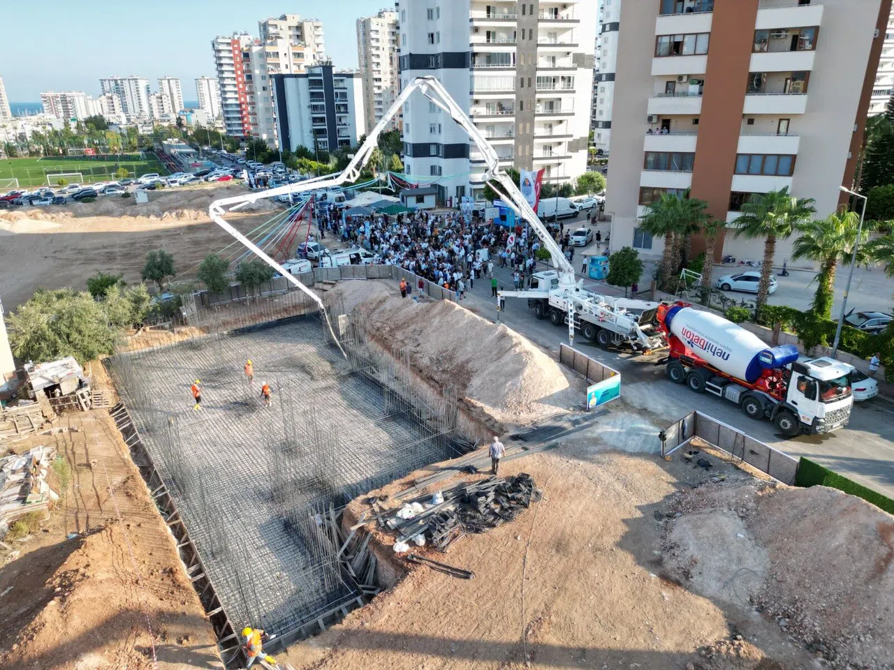 Yenişehir'de kütüphane ve taziyeevinden oluşan kompleksin temeli atıldı