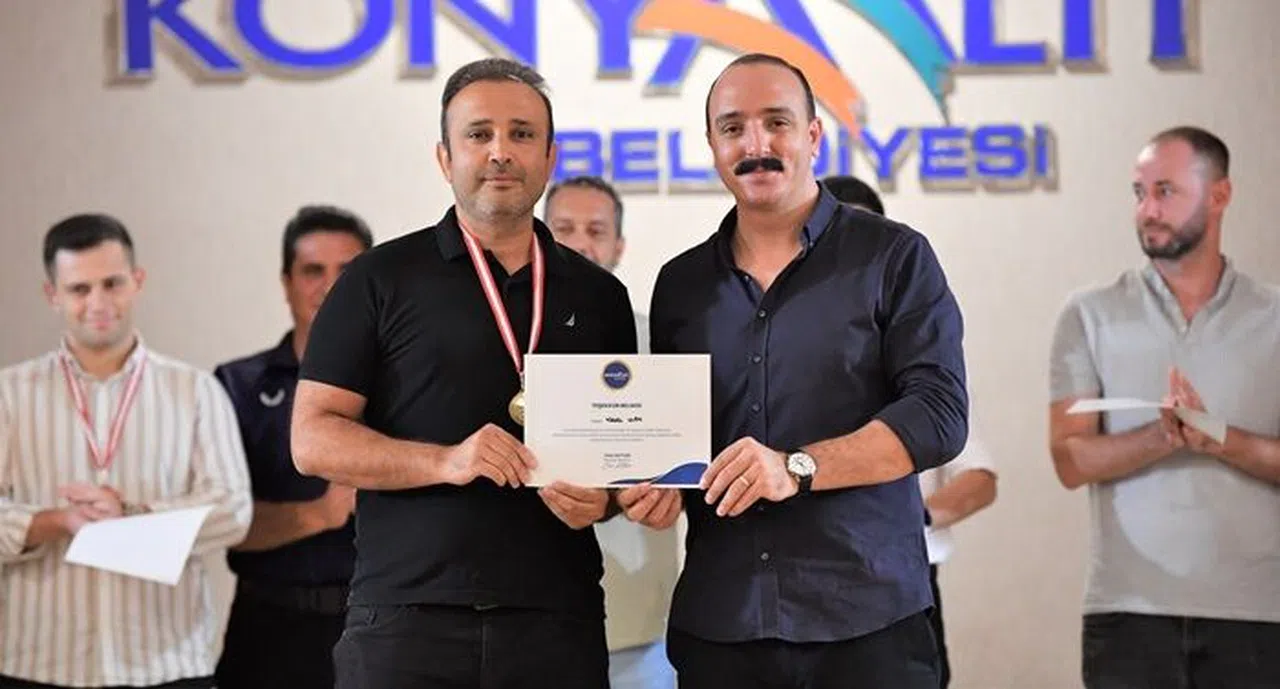 Konyaaltı Belediyesi’nin 30 Ağustos turnuvasında şampiyonlar belli oldu