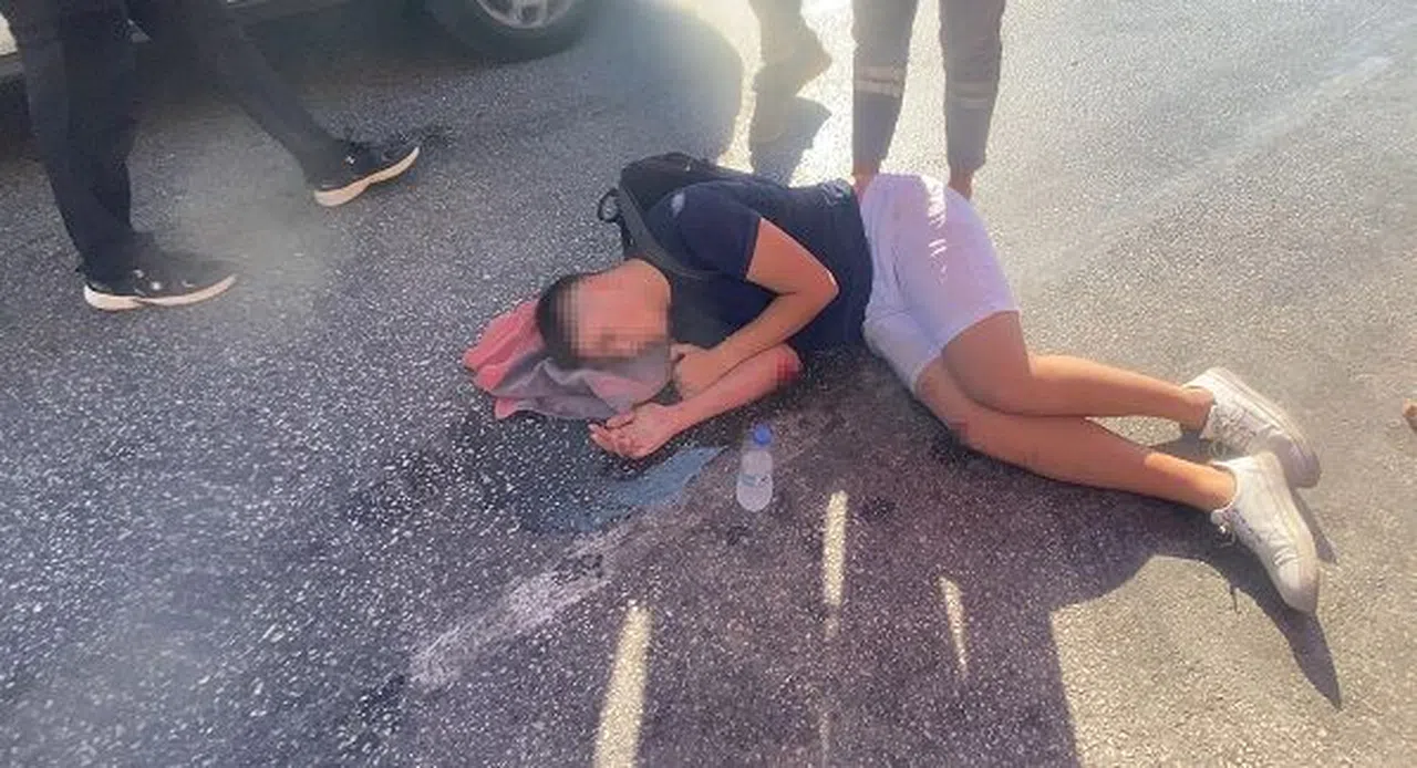 Motosiklet sürücüsü ölümden kıl payı kurtuldu