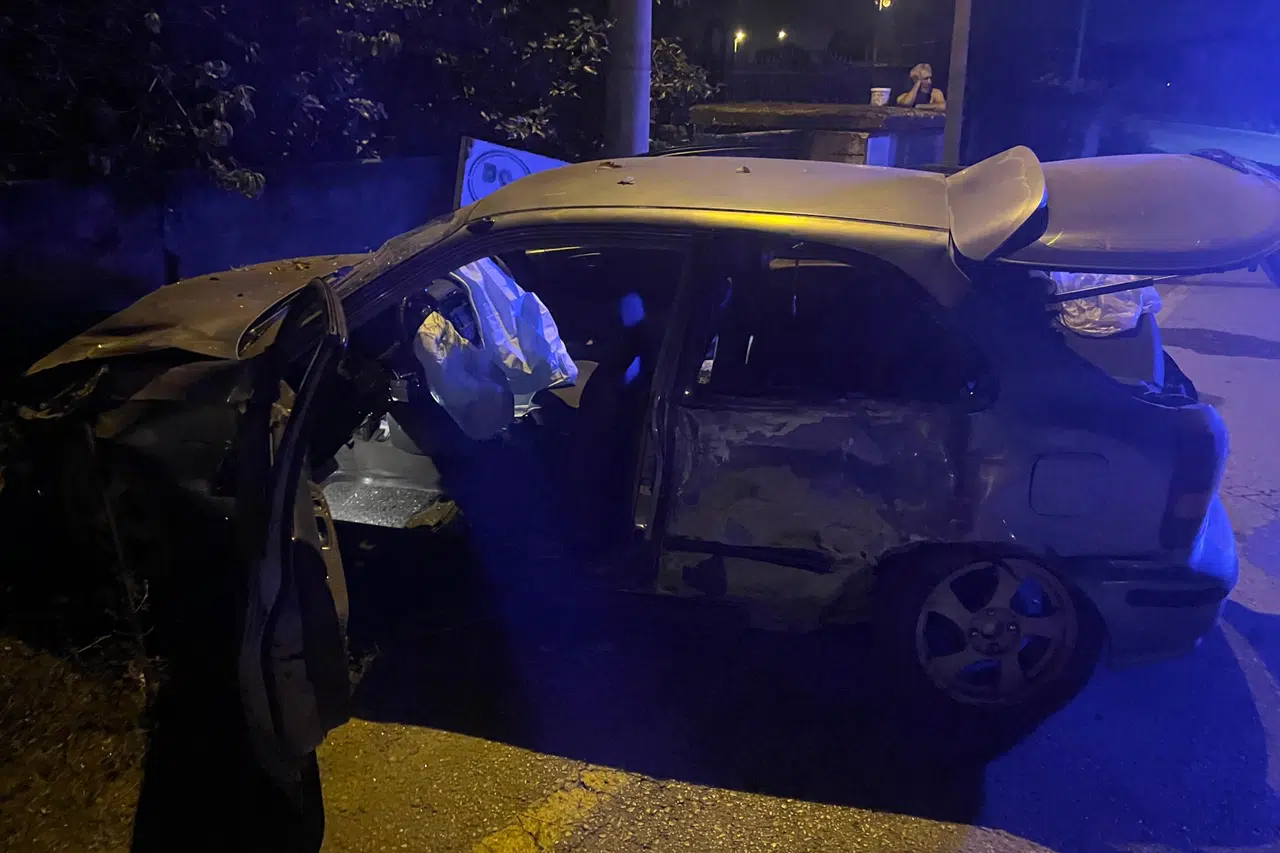 Polisten kaçan sürücü kaza yaptı; 3 kişi yaralandı