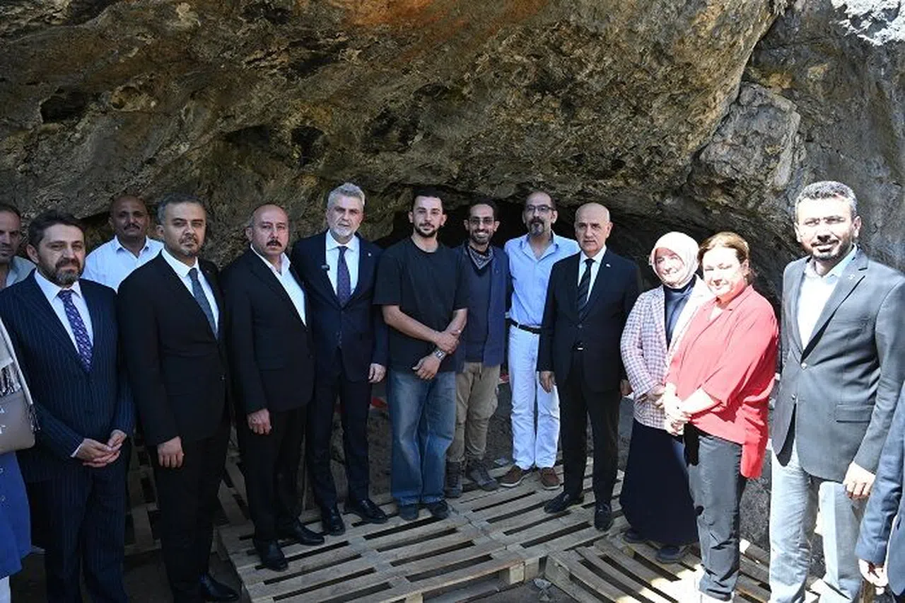 Başkan Görgel, kazı alanında incelemelerde bulundu