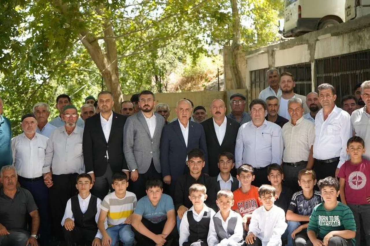 Kirişci, Şahinkayası’ndaki vatandaşlarla bir araya geldi