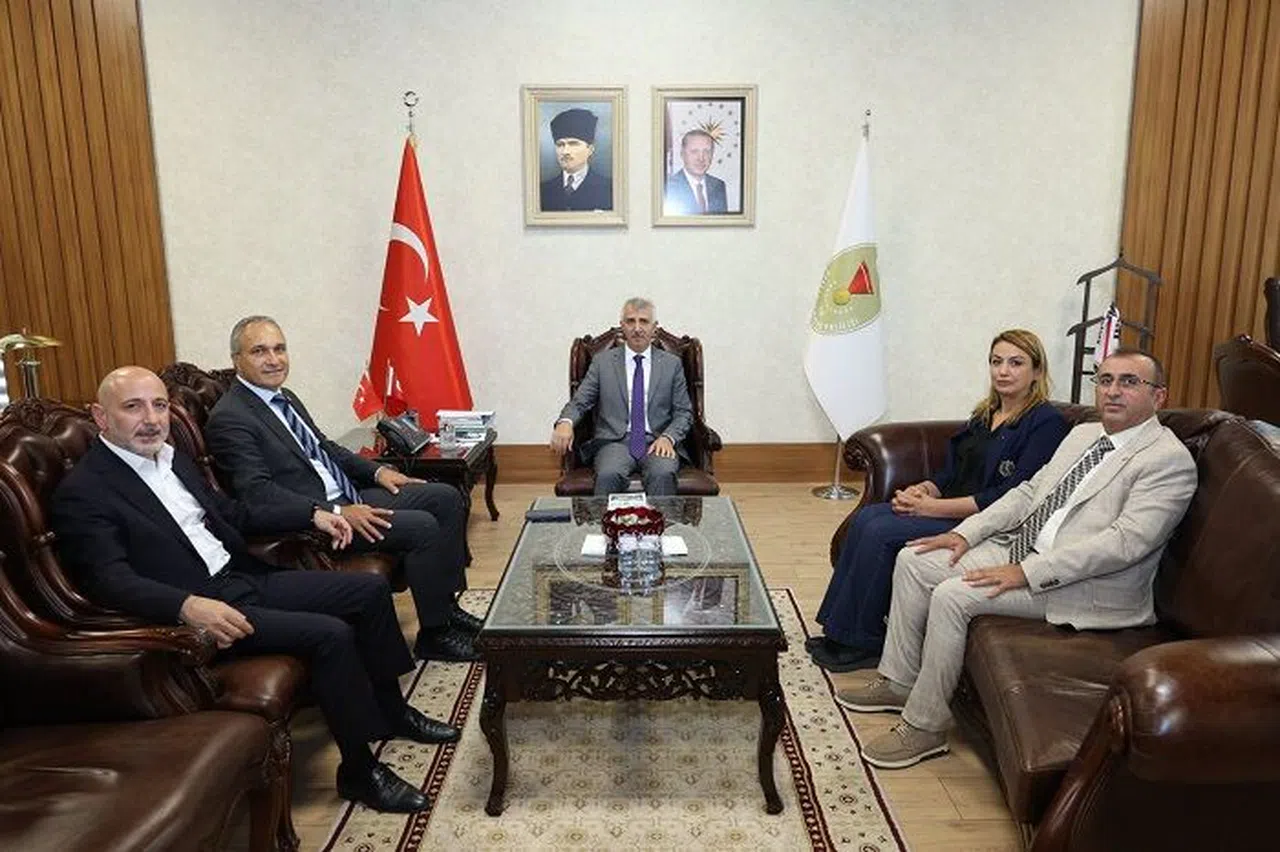 CHP Heyeti, Vali Ünlüer’i ziyaret etti