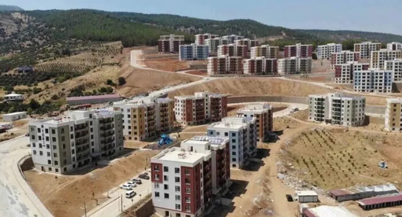 Kahramanmaraş’ta 668 konut daha depremzedelere teslim edildi