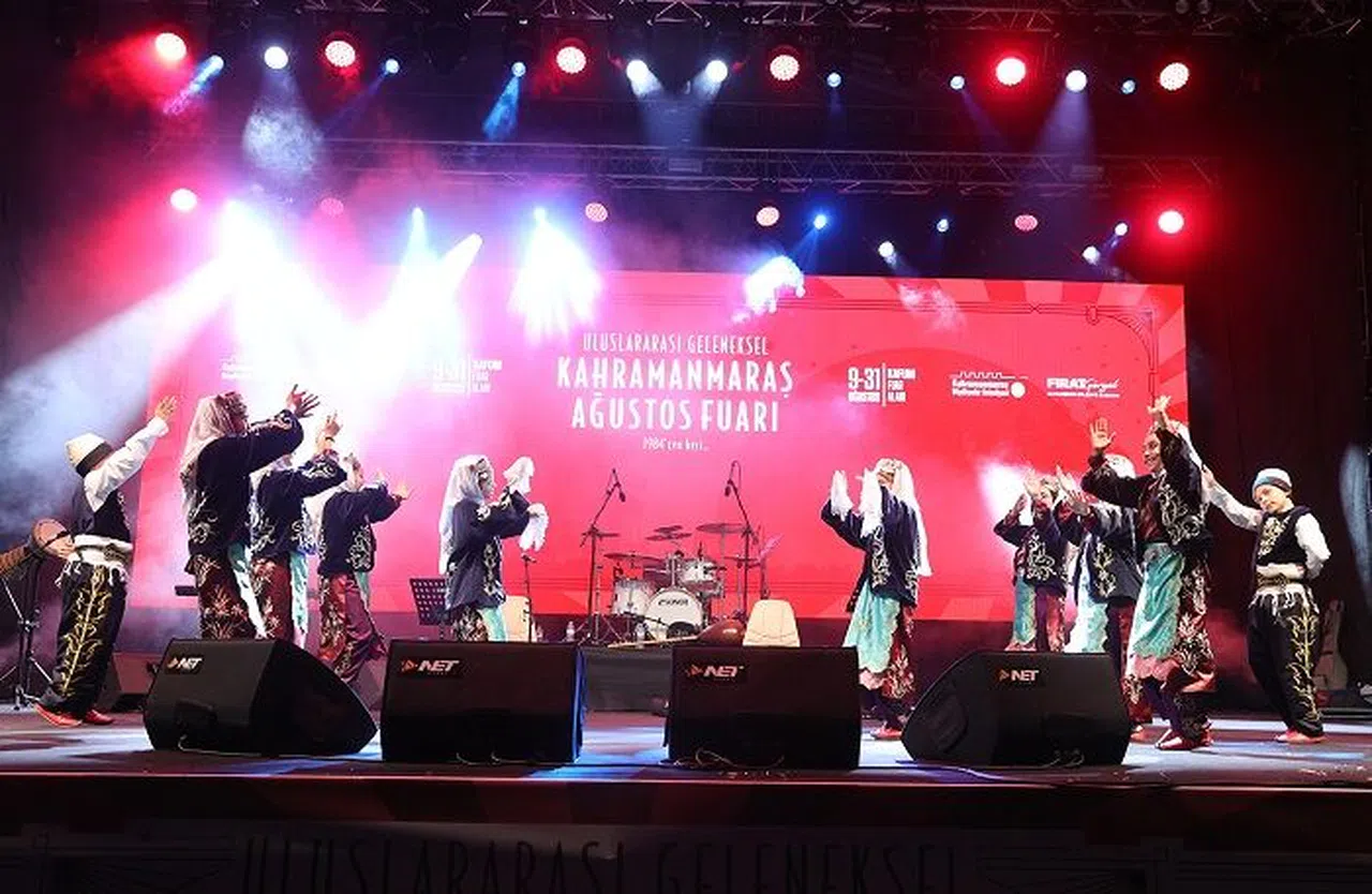 Dulkadiroğlu Gençlik Merkezleri Ağustos Fuarı’nda Göz Kamaştırdı