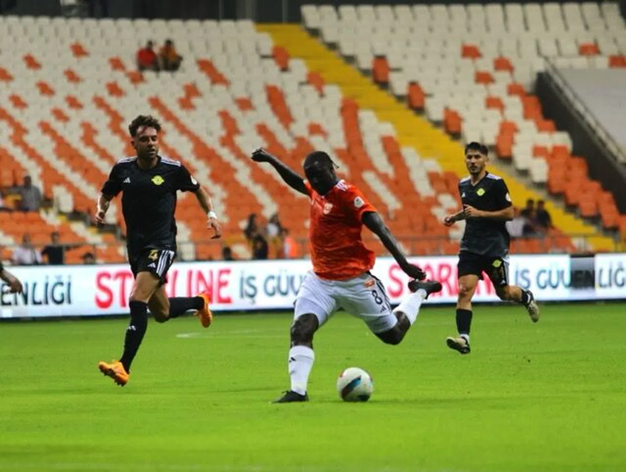 Trendyol 1. Lig: Adanaspor: 2 - Esenler Erokspor: 1