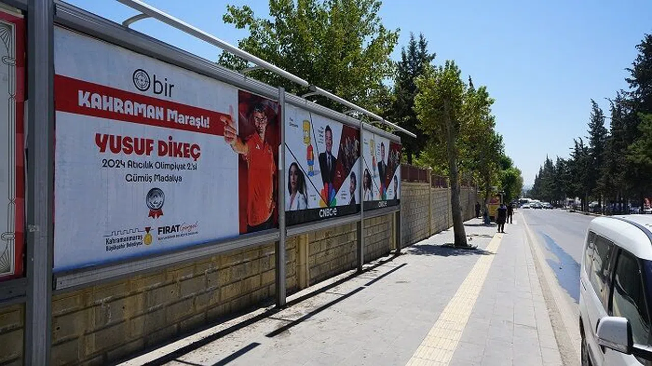 Kahramanmaraş’ın caddeleri ‘Yusuf Dikeç’ ile süslendi