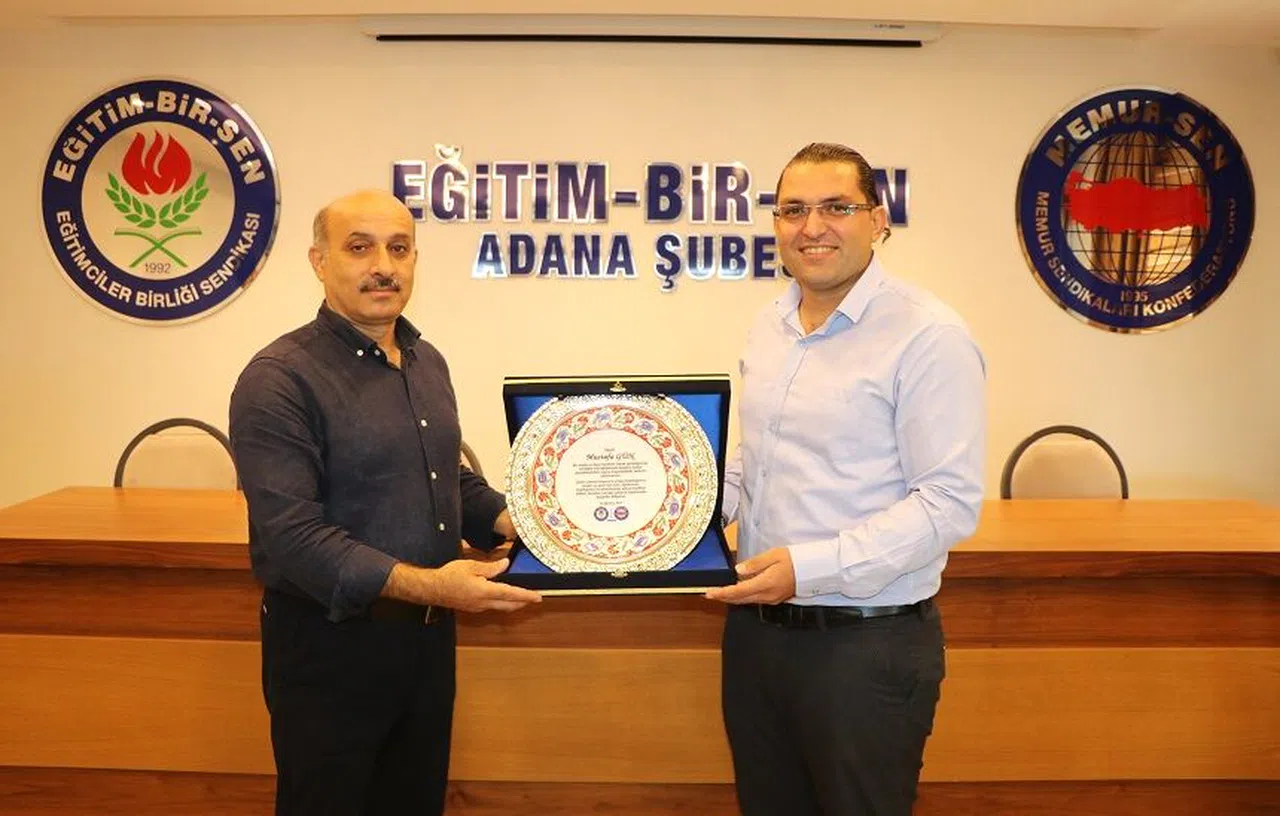 Eğitim-Bir-Sen Adana Şubesi'nde devir teslim