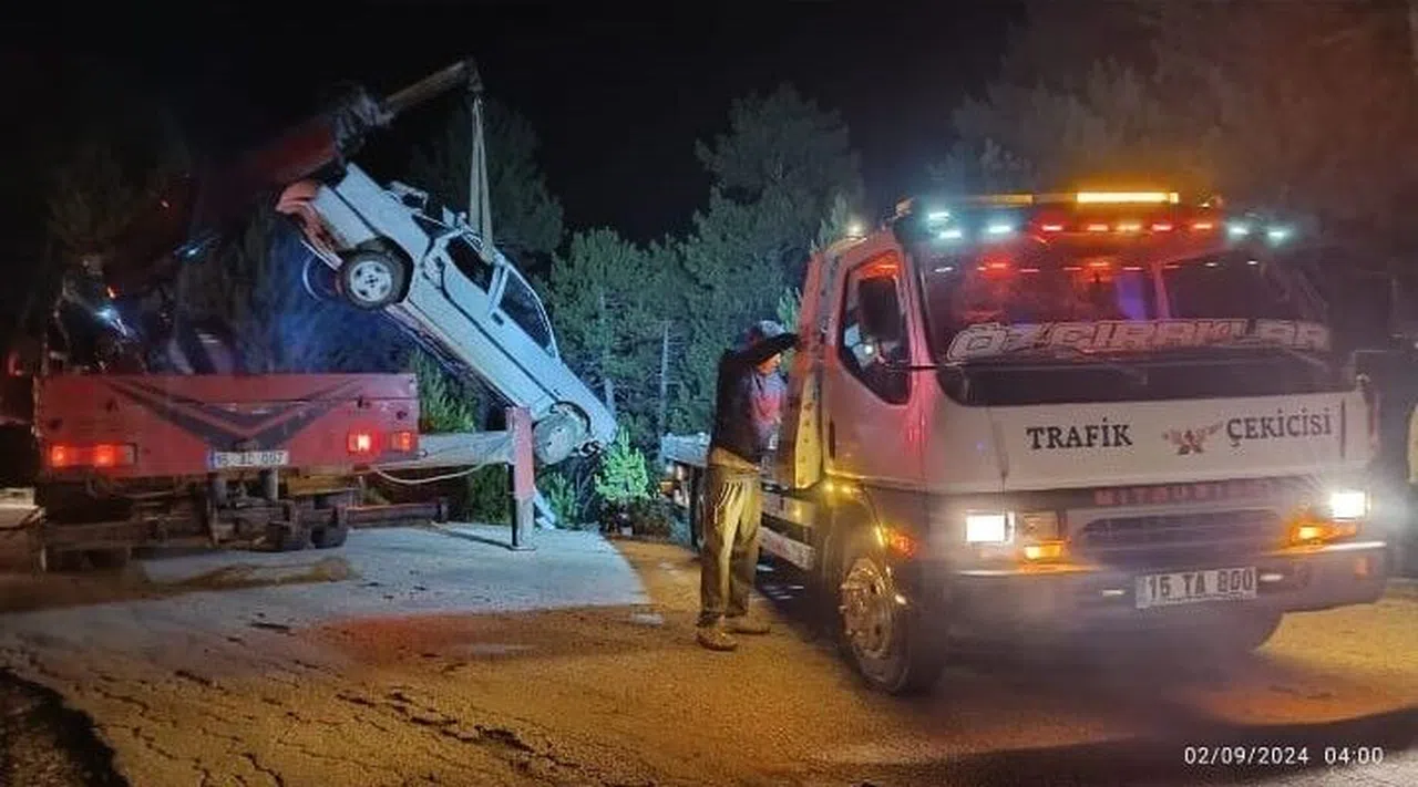 Otomobil şarampole düştü: 1 ölü, 3 yaralı