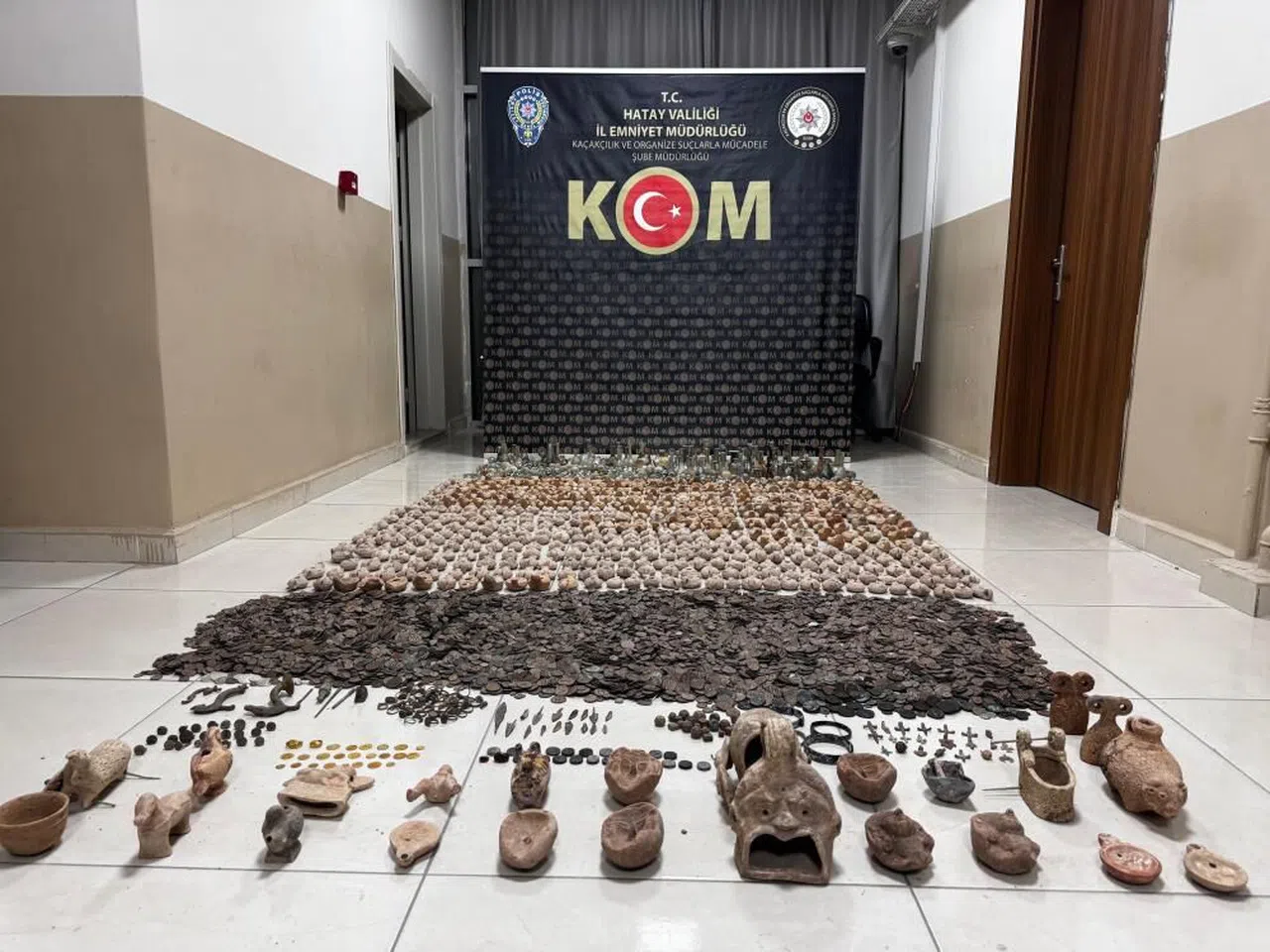 15 bin 301 parça tarih eser ele geçirildi