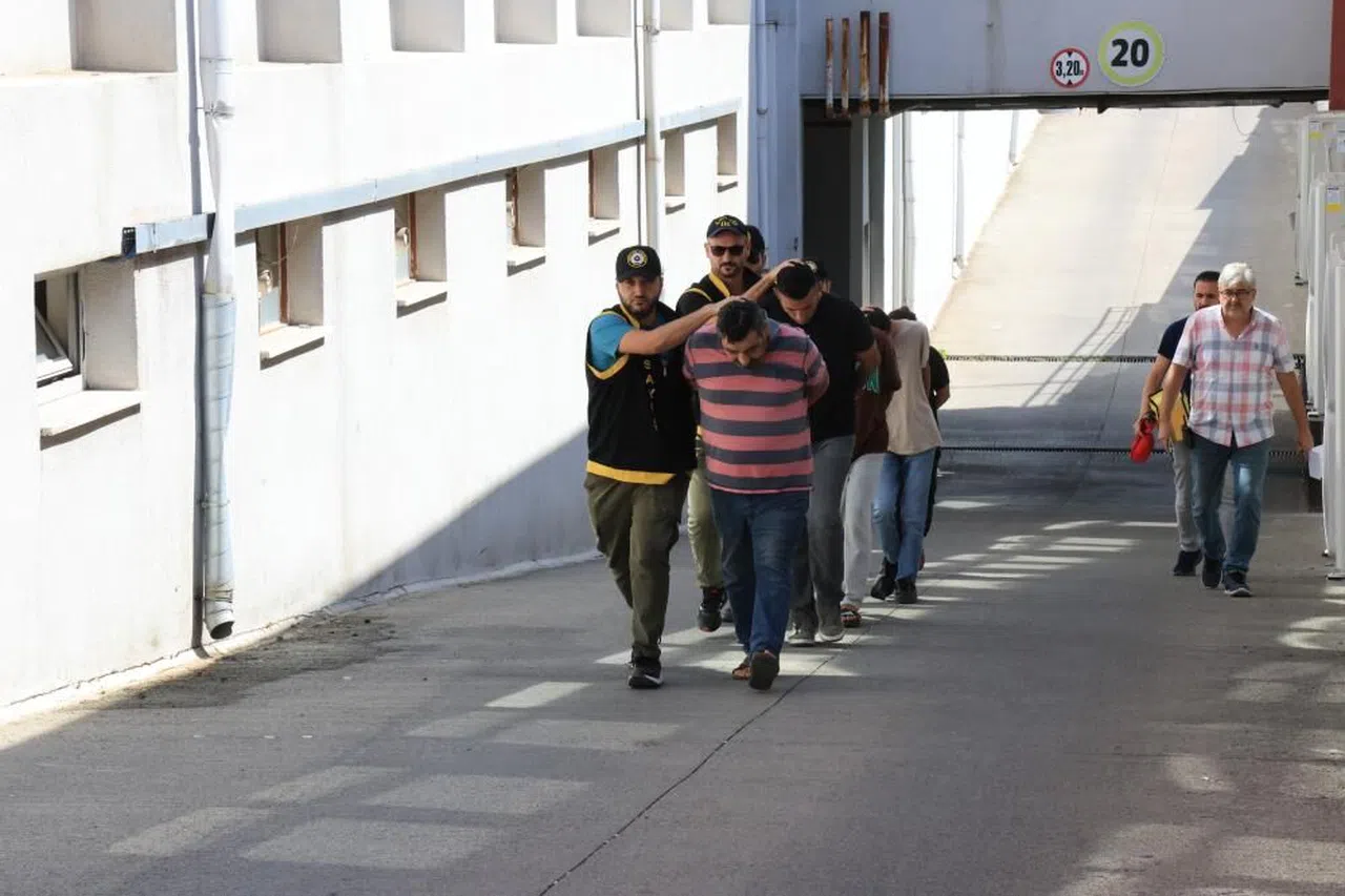 Sevgilisinin arkadaşları önce dövdü sonra öldürdü