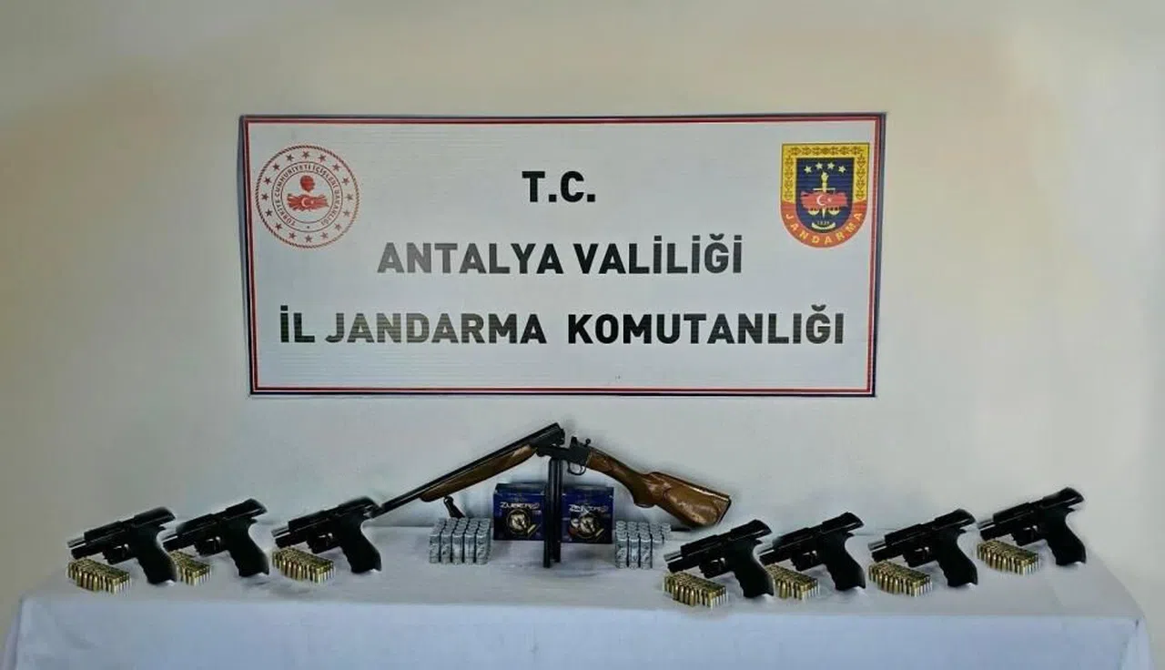 Ruhsatsız silah operasyonu: 4 kişiye adli işlem