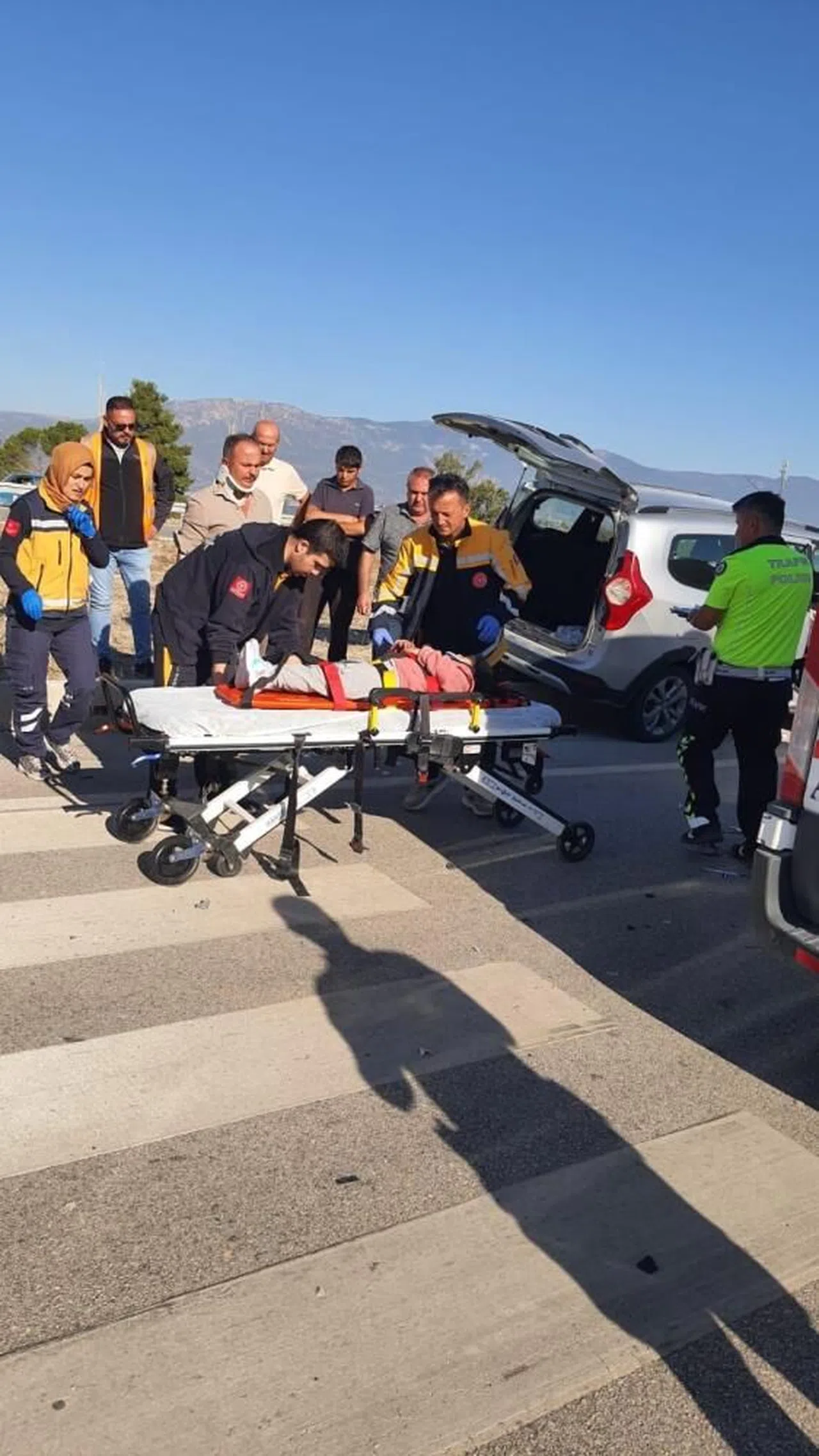 İki otomobil çarpıştı: 7 yaralı