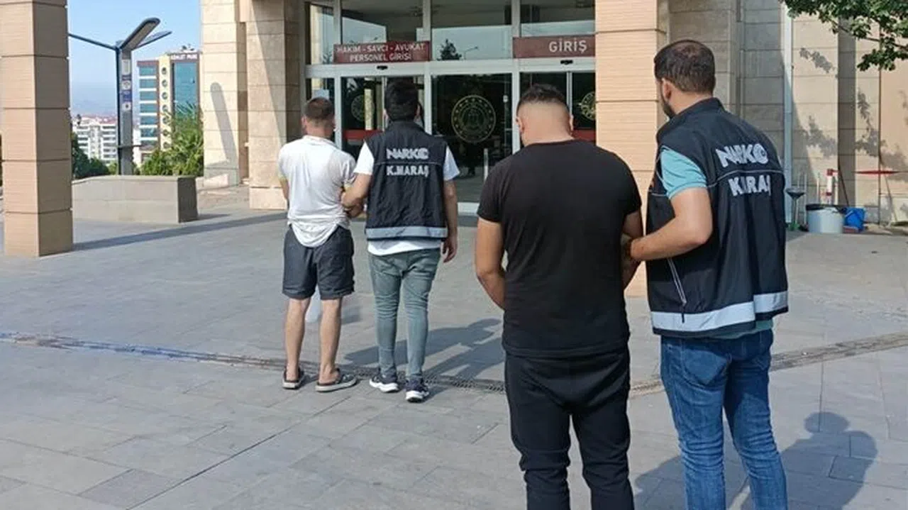 Uyuşturucu Madde Tacirleri Tutuklandı