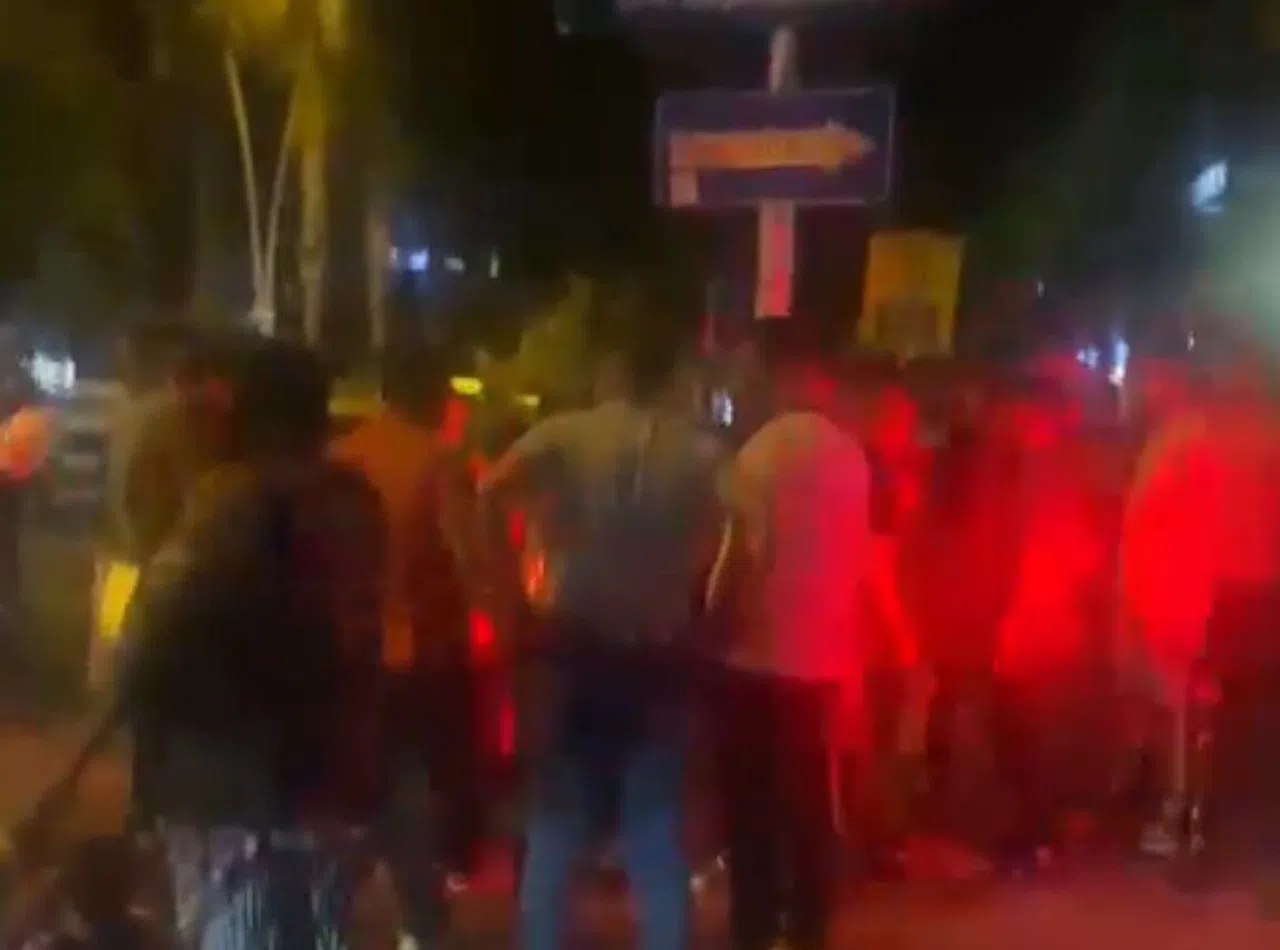 Bekçiyi kolundan bıçaklayan genç kız ayağından vuruldu
