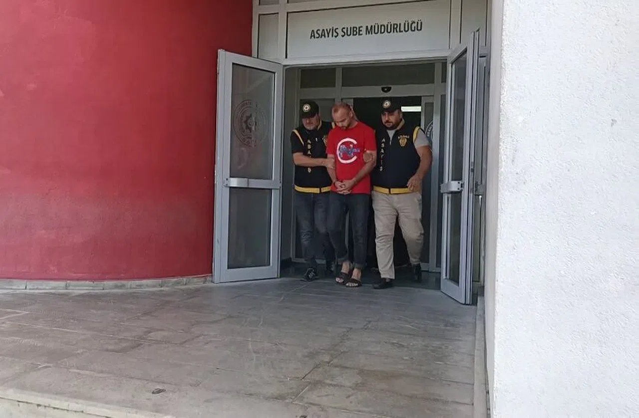Birçok farklı suçtan aranan 1'i kadın 3 hükümlü yakalandı