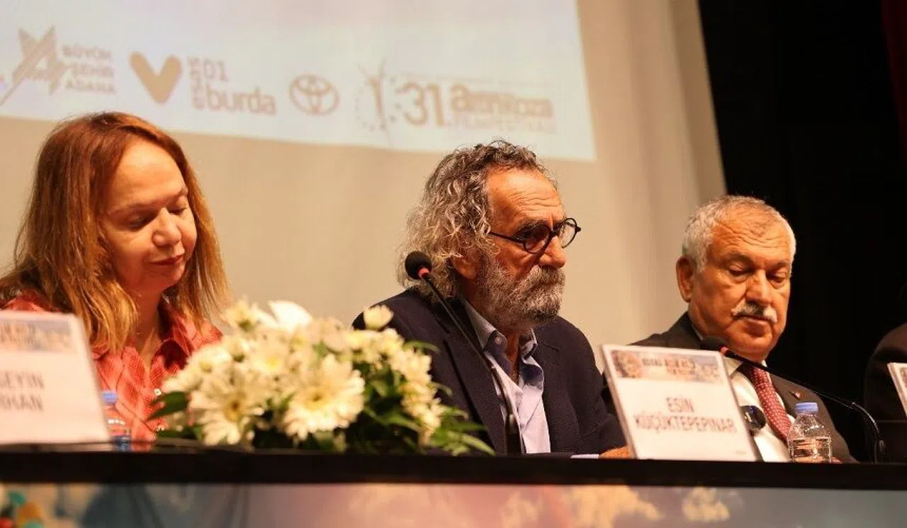 “Filistin sinemacılarının ve halkının yanındayız”