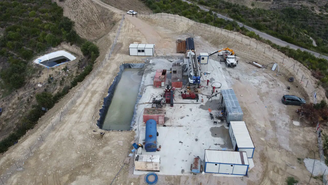 Petrol için 3. sondaj vuruluyor