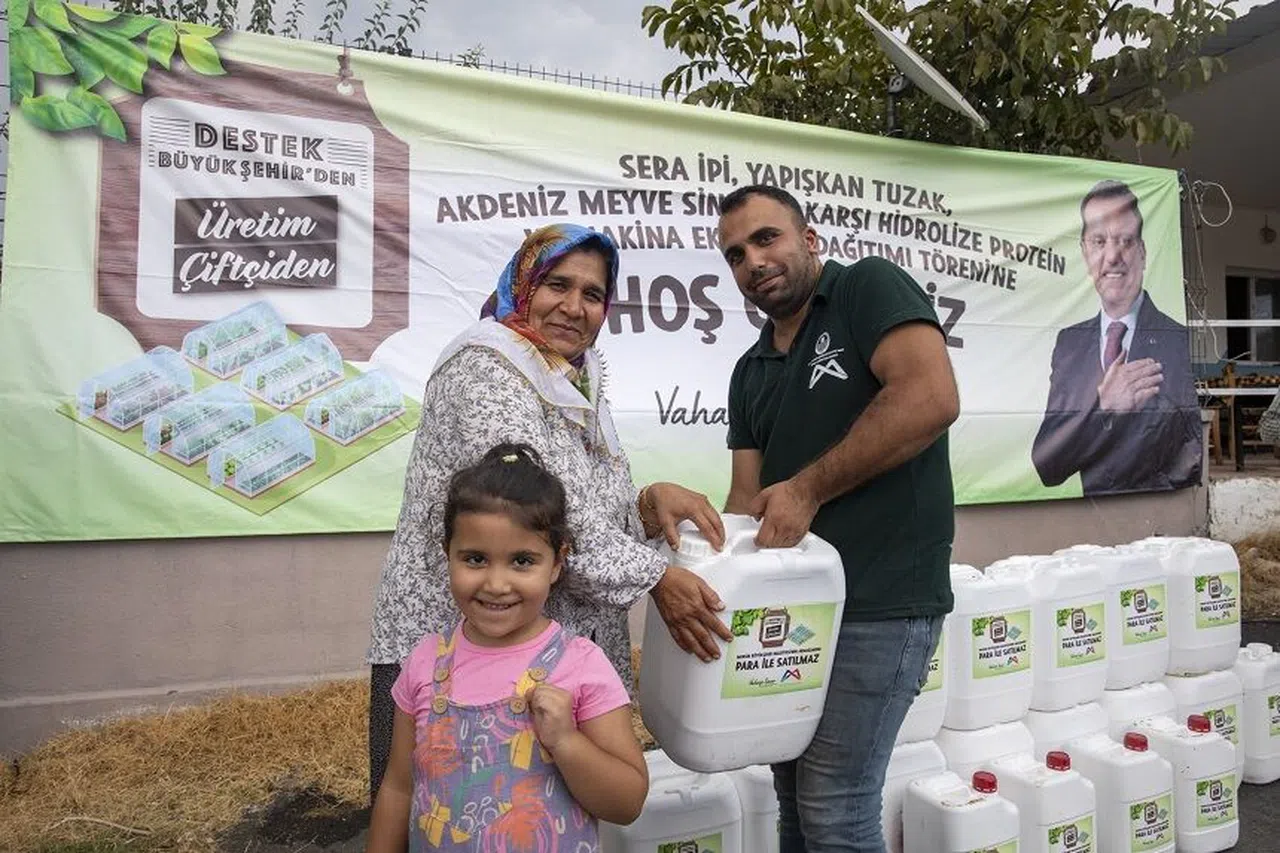 Üreticilere 'Akdeniz meyve sineği' ile mücadele desteği