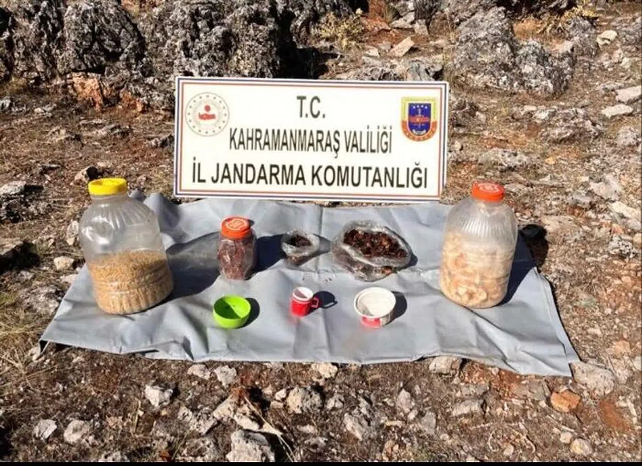 Kahramanmaraş’ta PKK’ya ait yaşam malzemeleri ele geçirildi