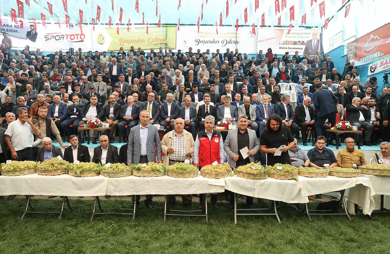 Bertiz’in En Güzel Üzümü Seçildi