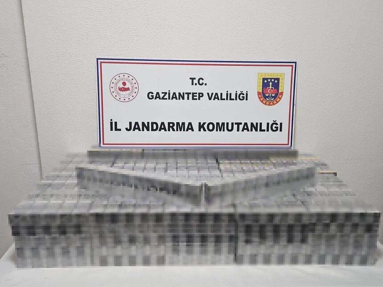 1,5 milyon TL değerinde kaçak sigara ve tütün ele geçirildi
