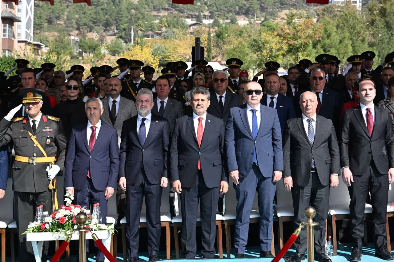 KSÜ Rektörü Prof. Dr. Alptekin Yasım, Cumhuriyetin 101. Yıl Kutlamalarına Katıldı
