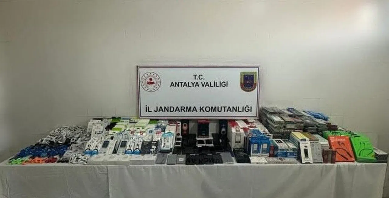 Çok miktarda kaçak elektronik eşya ele geçirildi