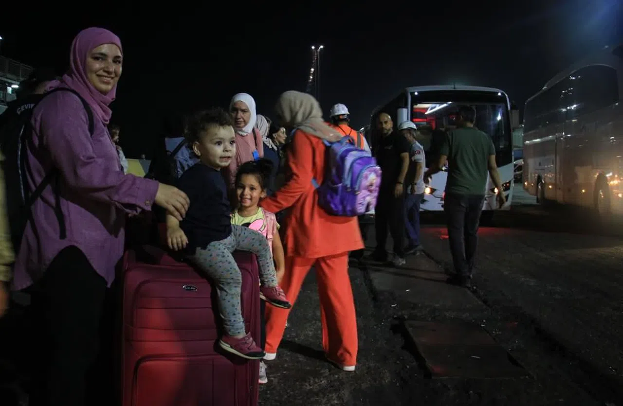 Lübnan'dan gelen ikinci gemideki yolcuların tahliyesi de tamamlandı