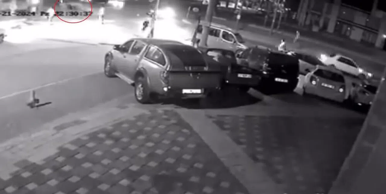 Kırmızı ışık ihlali yapan motosikletli hayatını kaybetti